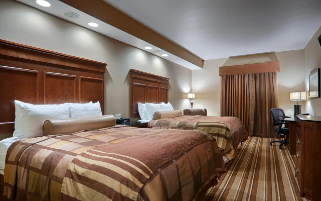 Best Western Plus KC Speedway Inn & Suites