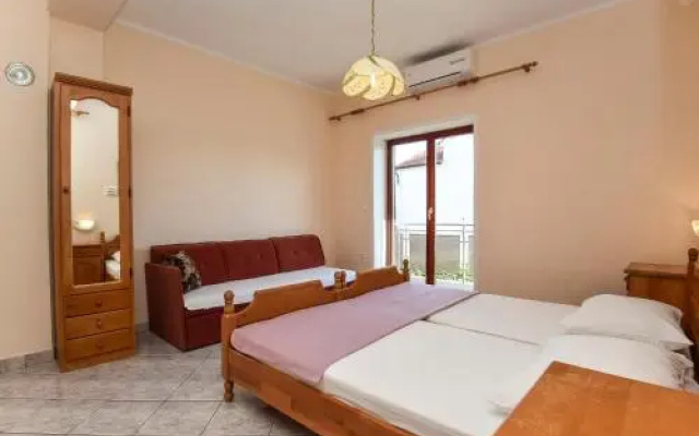 Topic Apartments