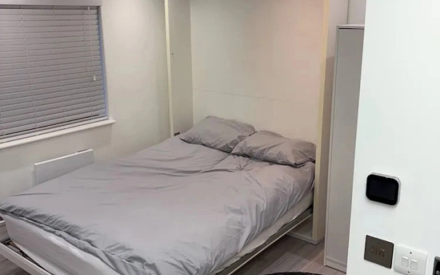 Studio With Own Entrance Perfect Getaway!
