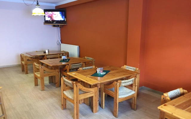 Hotel Mezzaluna