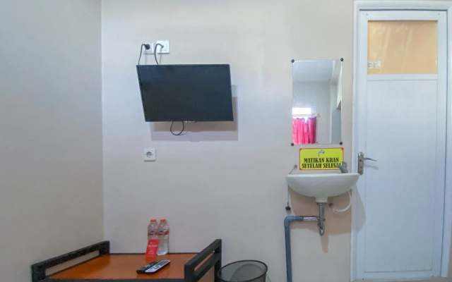 RedDoorz Syariah Near Suramadu