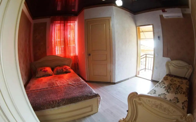 Guest house on Shaumyana