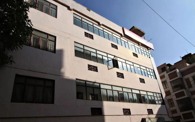 OYO 8736 Hotel Pratham International