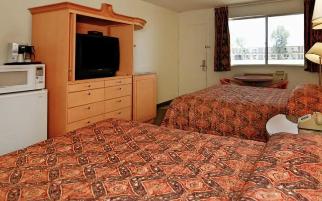 Airporter Inn