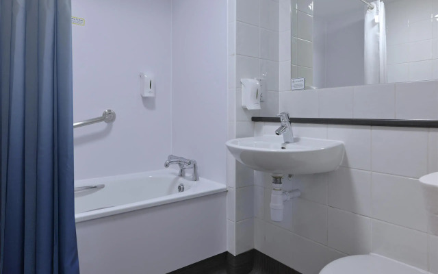 Travelodge Inverness Fairways