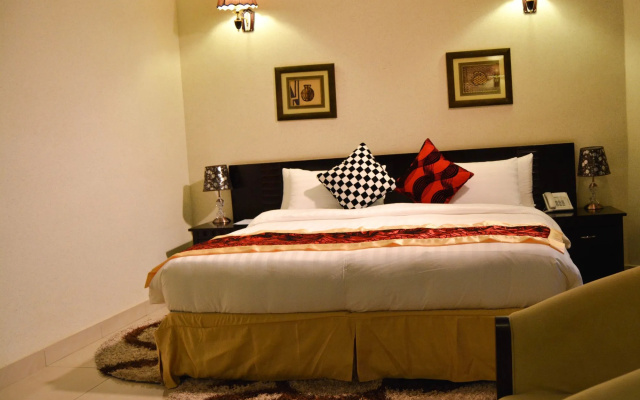 Elevate Suites