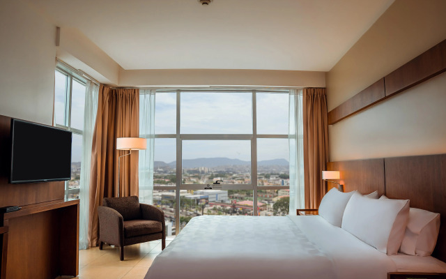 Holiday Inn Guayaquil Airport by IHG