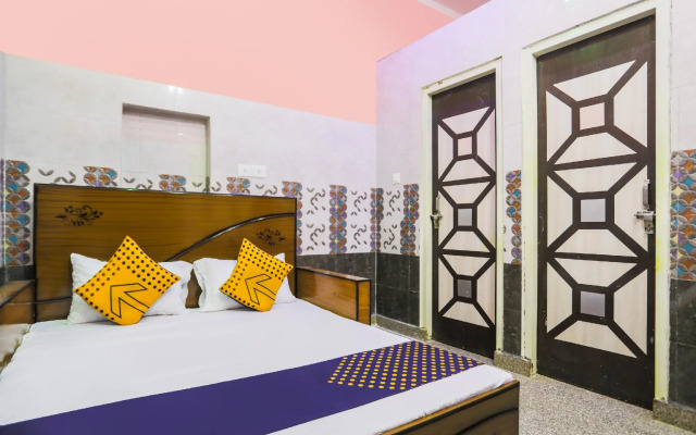 SPOT ON 65708 Shri Ram Hotel