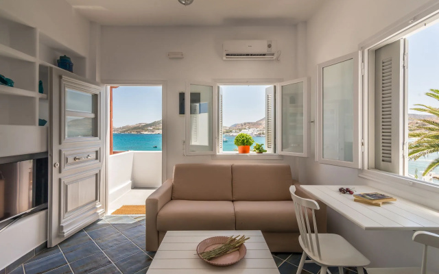 Michalakis Seaside Suites Milos