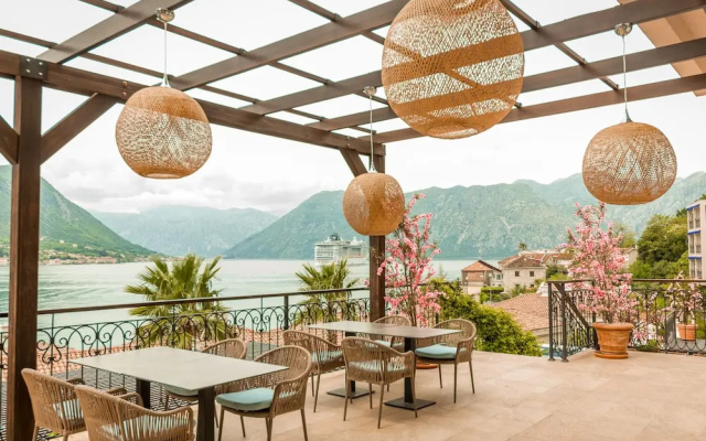 HUMA Kotor Bay Hotel & Villas