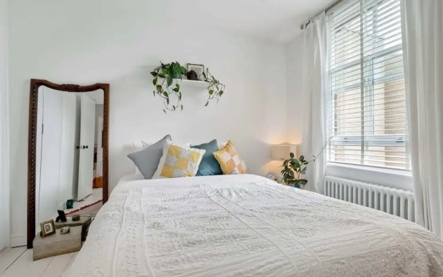 Bright and Stylish 2 Bed apt W/garden in Hoxton