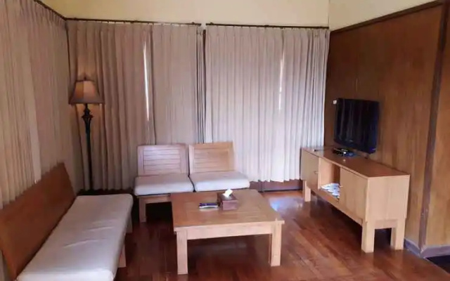 Lava View Lodge