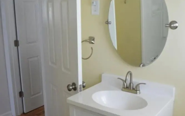 McDiarmid - 6 Br Home