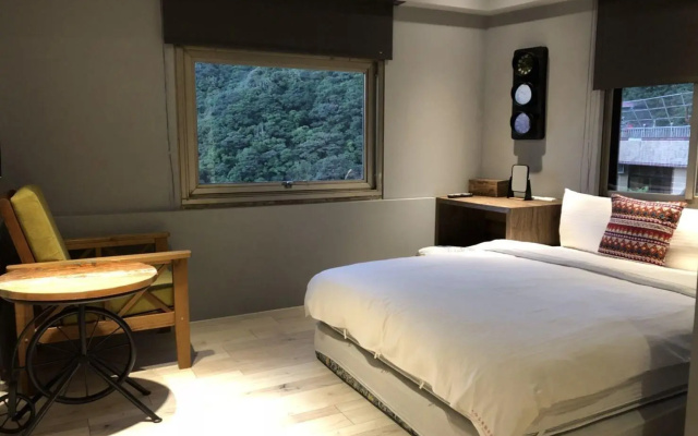 Jiufen HappyLand B&B