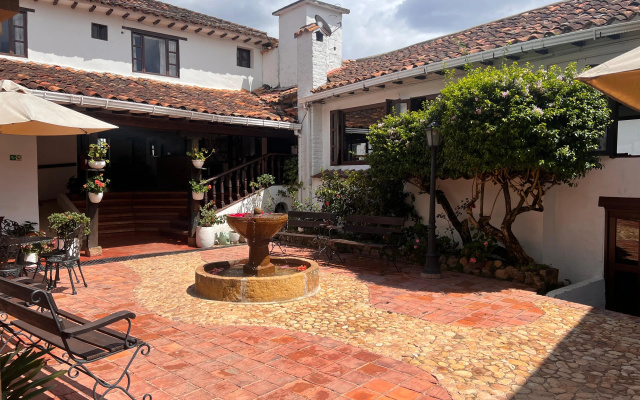 Hotel Meson de los Virreyes