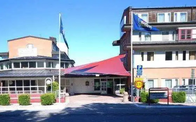 hotelImage