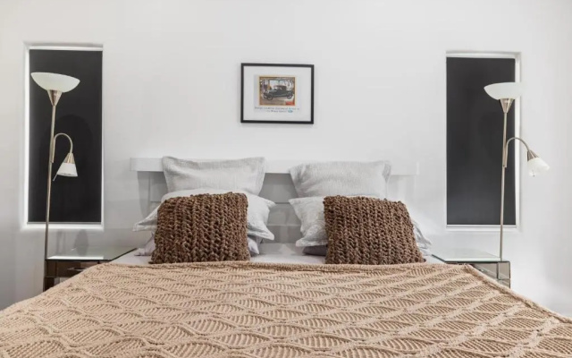 Deco Beach Luxury Apartments