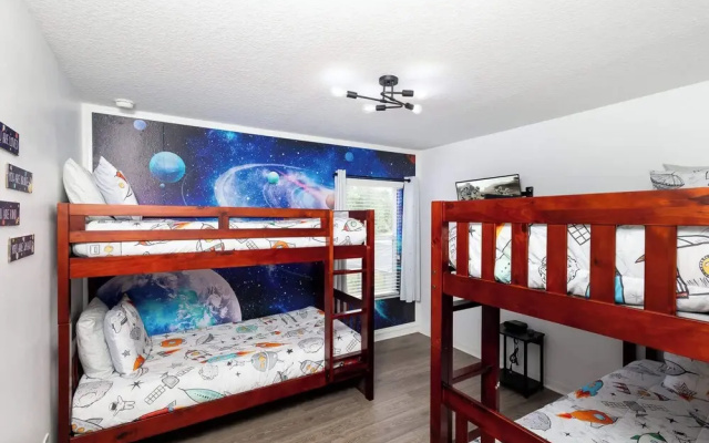 Sunrise Oasis Resort Home for 10!