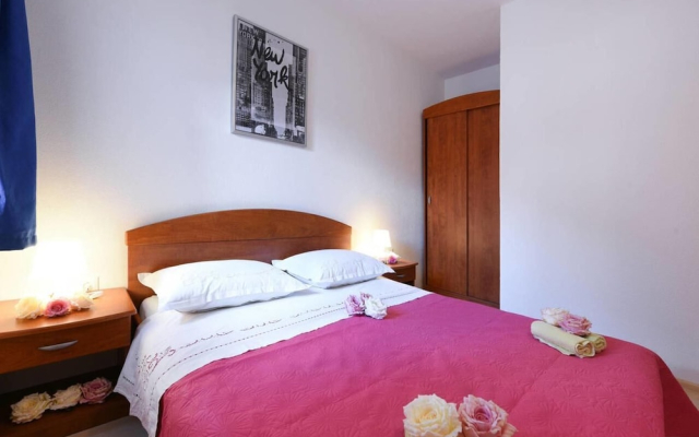 Apartments Sea Star Ivana