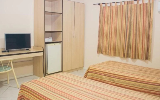 Plaza Dutra Hotel