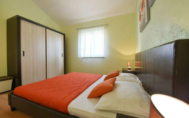 Villa 376
