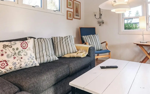 6 Person Holiday Home in Vaeggerlose