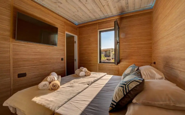 Noa Glamping Resort