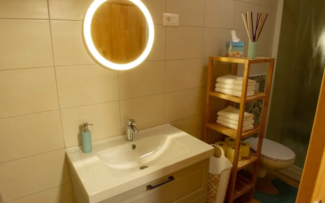 Apartments Laznica