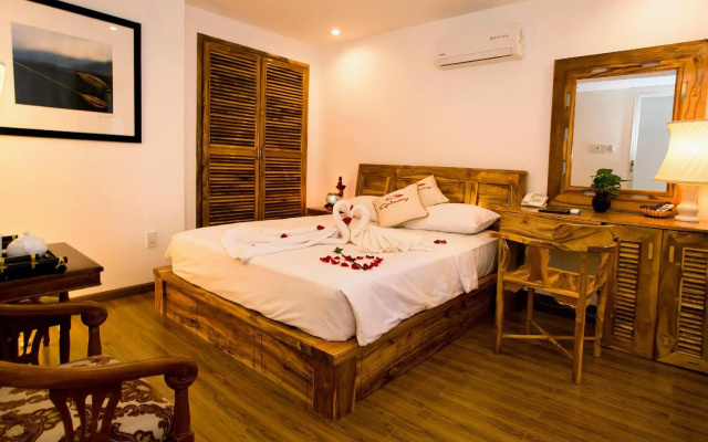 Rex Hotel and Apartment