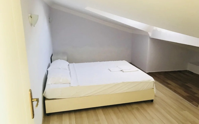 Yagmur Hotel