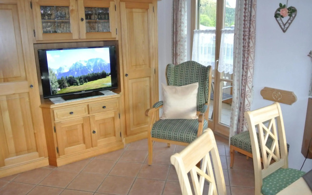 Ferienwohnungen Alpenperle