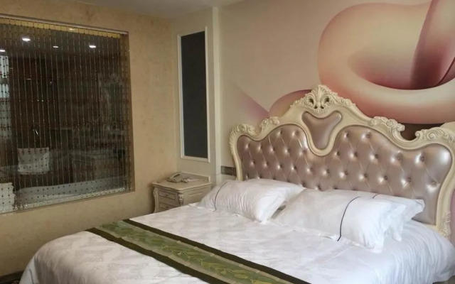 Shanghai Happy Hotel