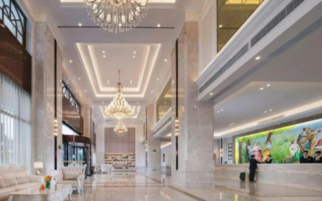 Vienna International Hotel (Chengdu Happy Valley, Dongzikou Metro Station)