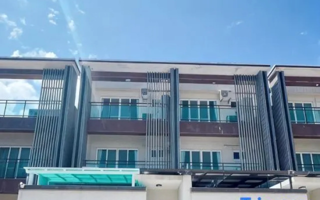 Blue Sky Hill Chishangkan B&B