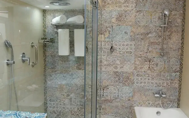 Ikat Villa