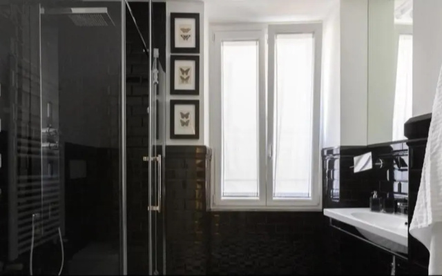 App Leoncino Design Apartment in Rome
