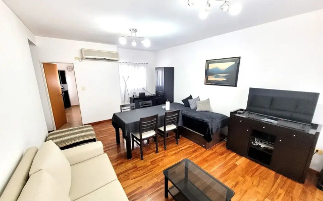Centrico y muy Completo Departamento