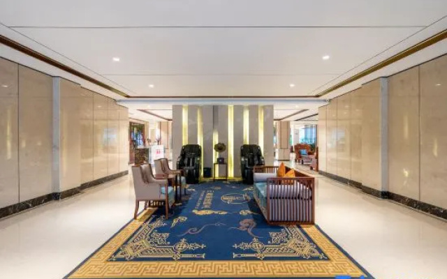 Yulong Garden Hotel (Zhenping Wandelong Plaza)