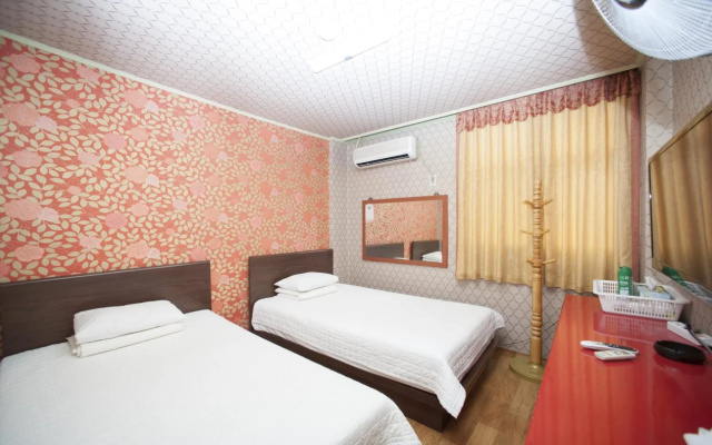 Jeju BRD Hotel - Hostel