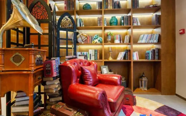 James Joyce Coffetel (Wuan Yinhe Yufu Branch)