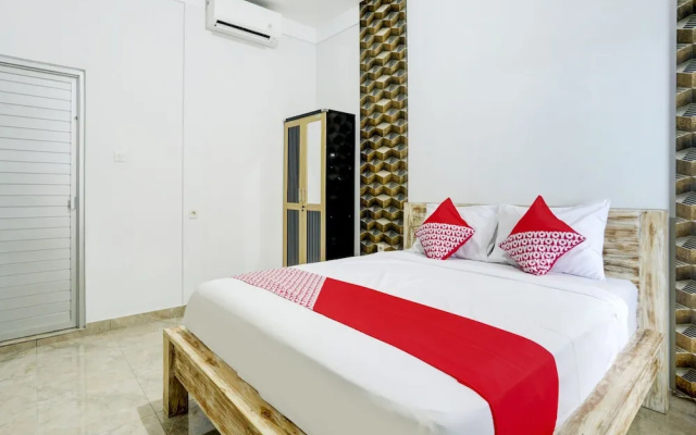 OYO Flagship 90756 Melasti Hills Room & Cafe