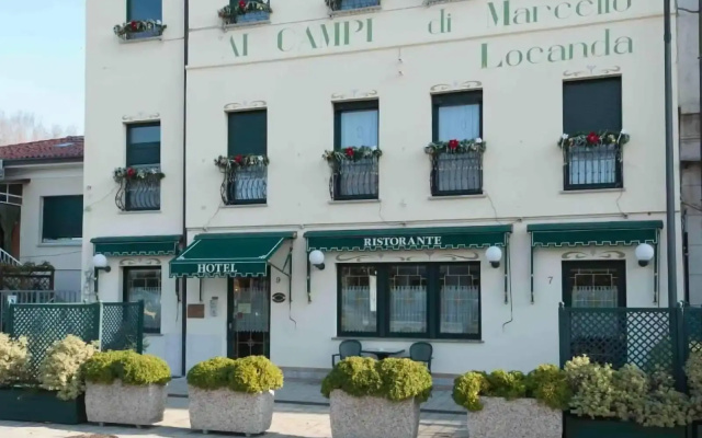 Отель Ai Campi Di Marcello