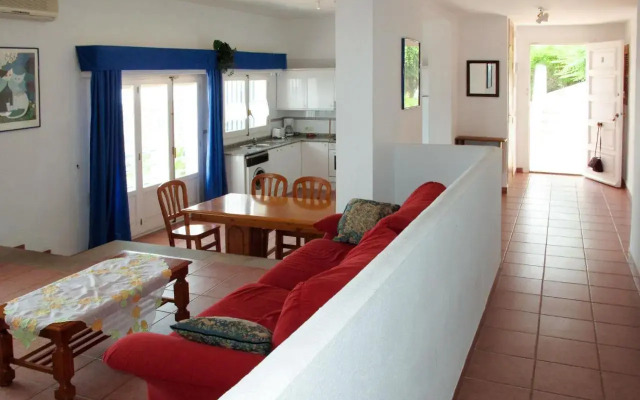 Holiday Home Karina - PEA113