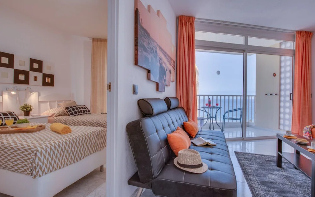 M12B. Very Central Apartment in Las Américas