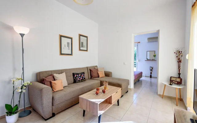 Malena Nature and Sea View House