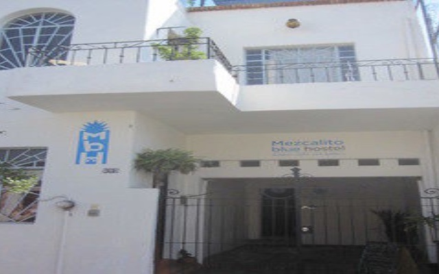 Mezcalito Blue Hostel вид на фасад
