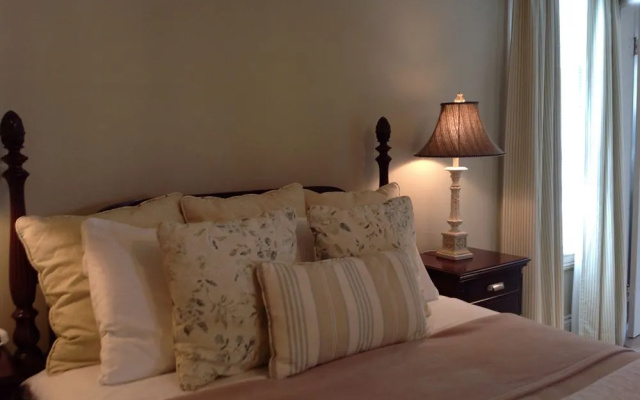 AUBERGE inn thyme