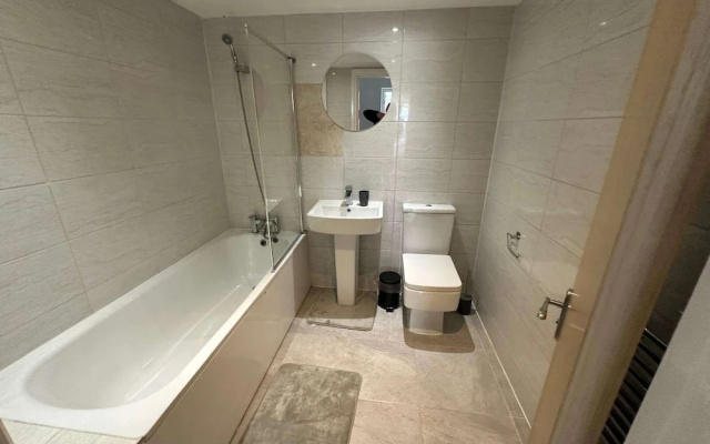 Inviting 1-bed Apartment in Walton on the Naze