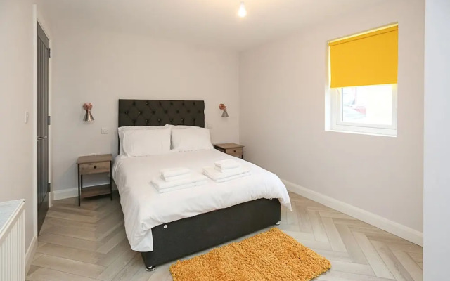 No 1 Luxury Service Accommodation