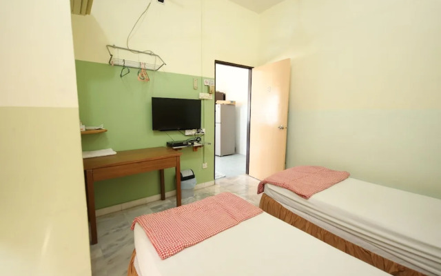 OYO Homes 90575 C.k Bahau Homestay